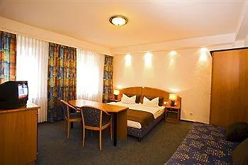 ***  המבורג Hotel Condor גרמניה
